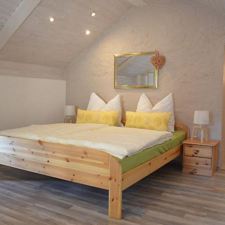 Ferienwohnung Stuebchen Salmtal ภายนอก รูปภาพ